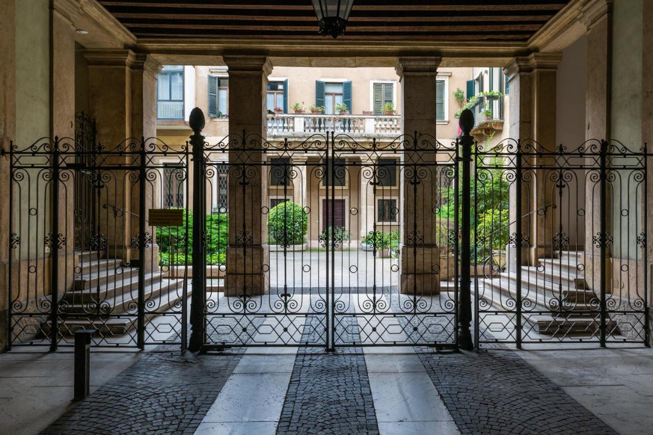 Antica Residenza Adua Lägenhet Verona Exteriör bild